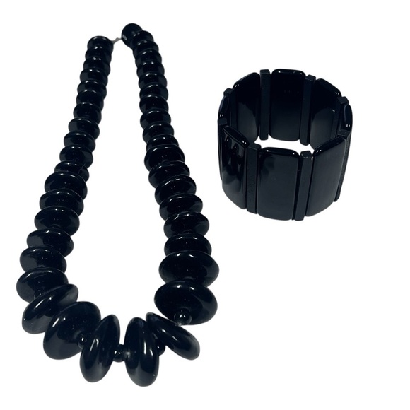 VINTAGE RETRO Chunky Black Resin Plastic Necklace Bracelet Set - Picture 1 of 16